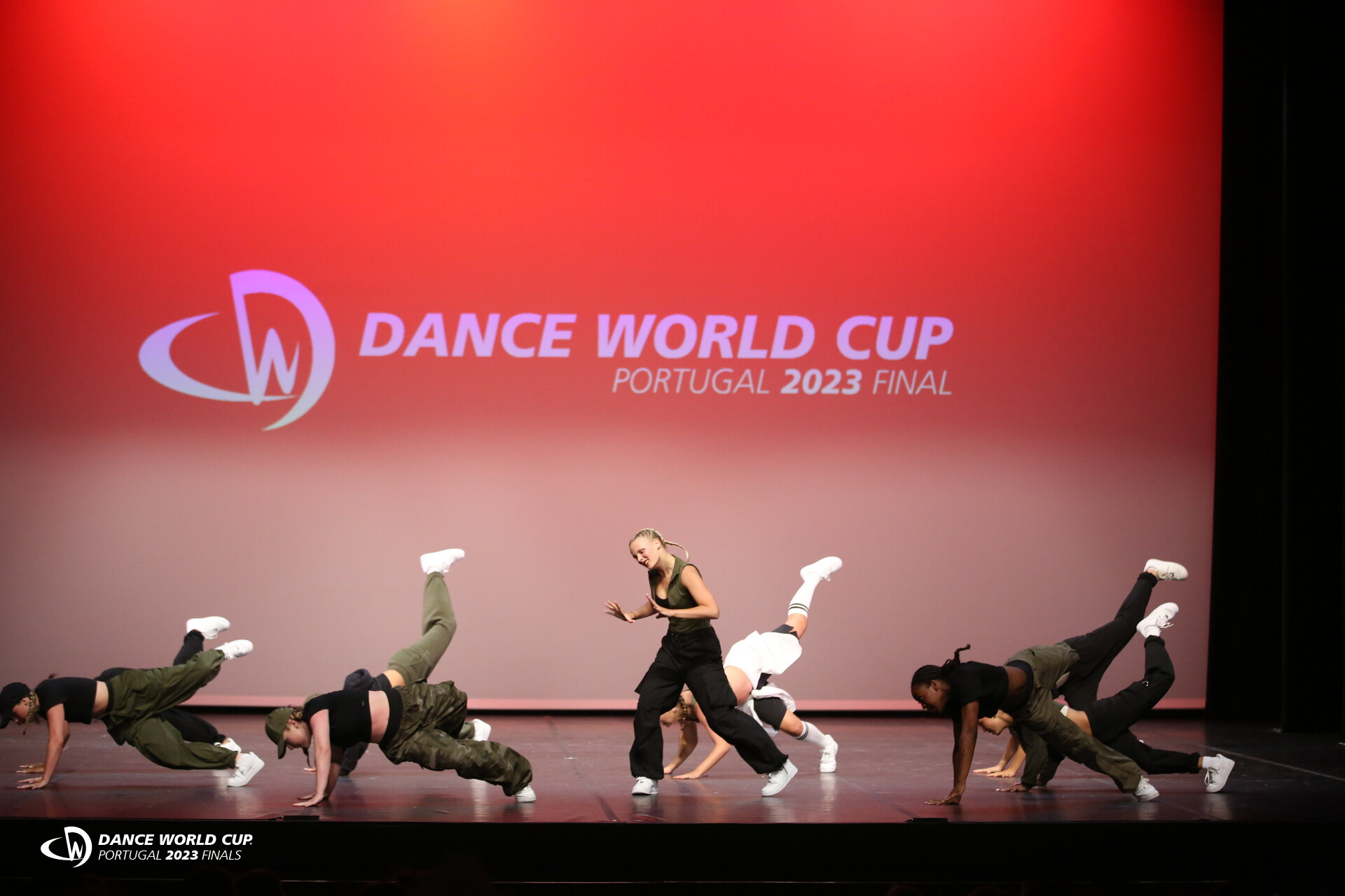 Northern Dance Lab class — students engaged in movement